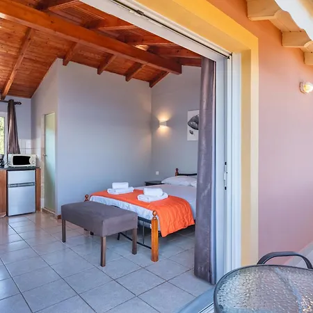 Holiday home Stefanosplace Super Sea View Mparmpati